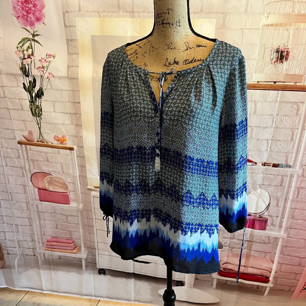 Women's Pullover Top with Tie